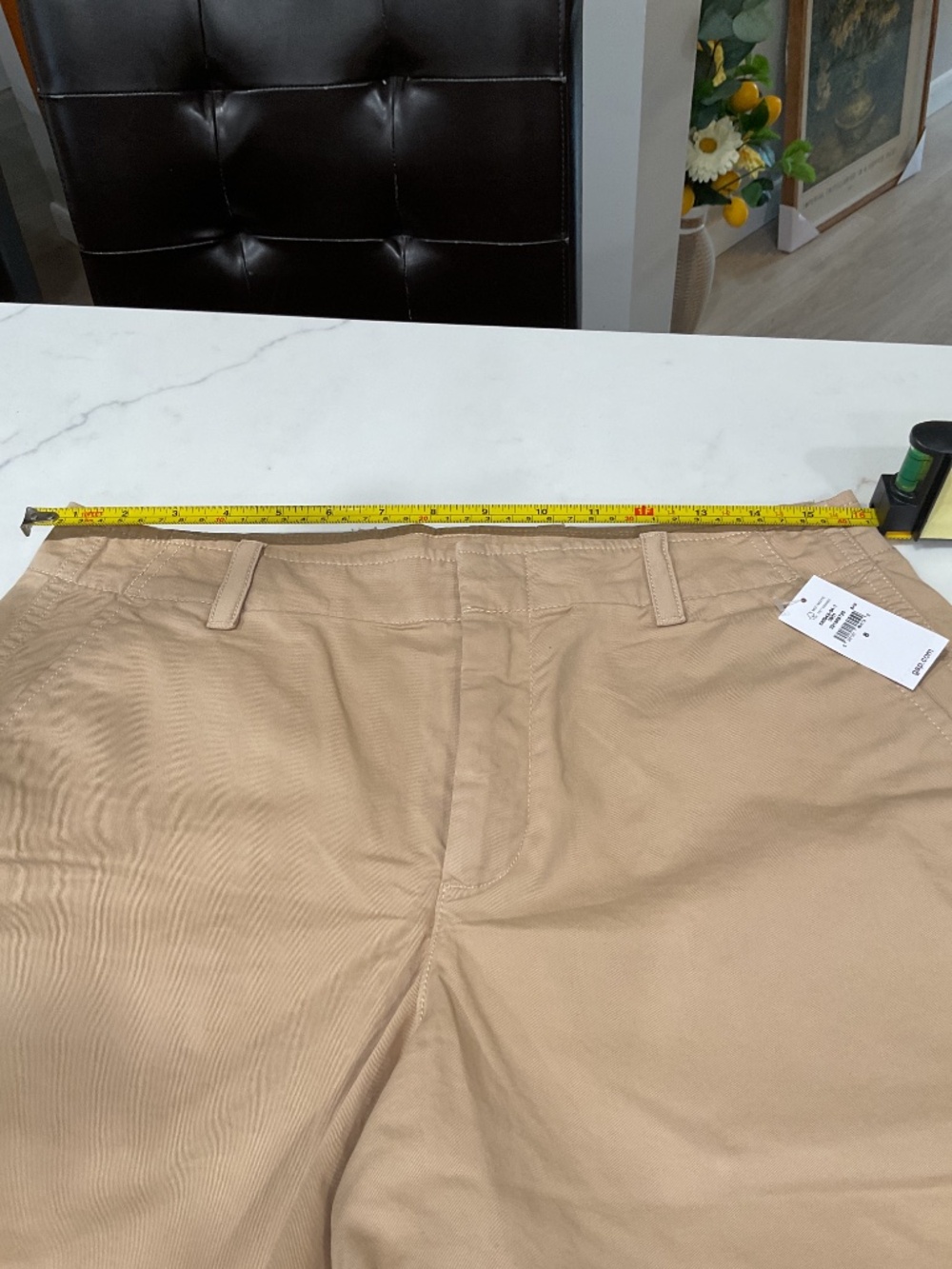 NWT ĞAP women’s 4” downtown khaki shorts size 8 - Picture 5 of 5